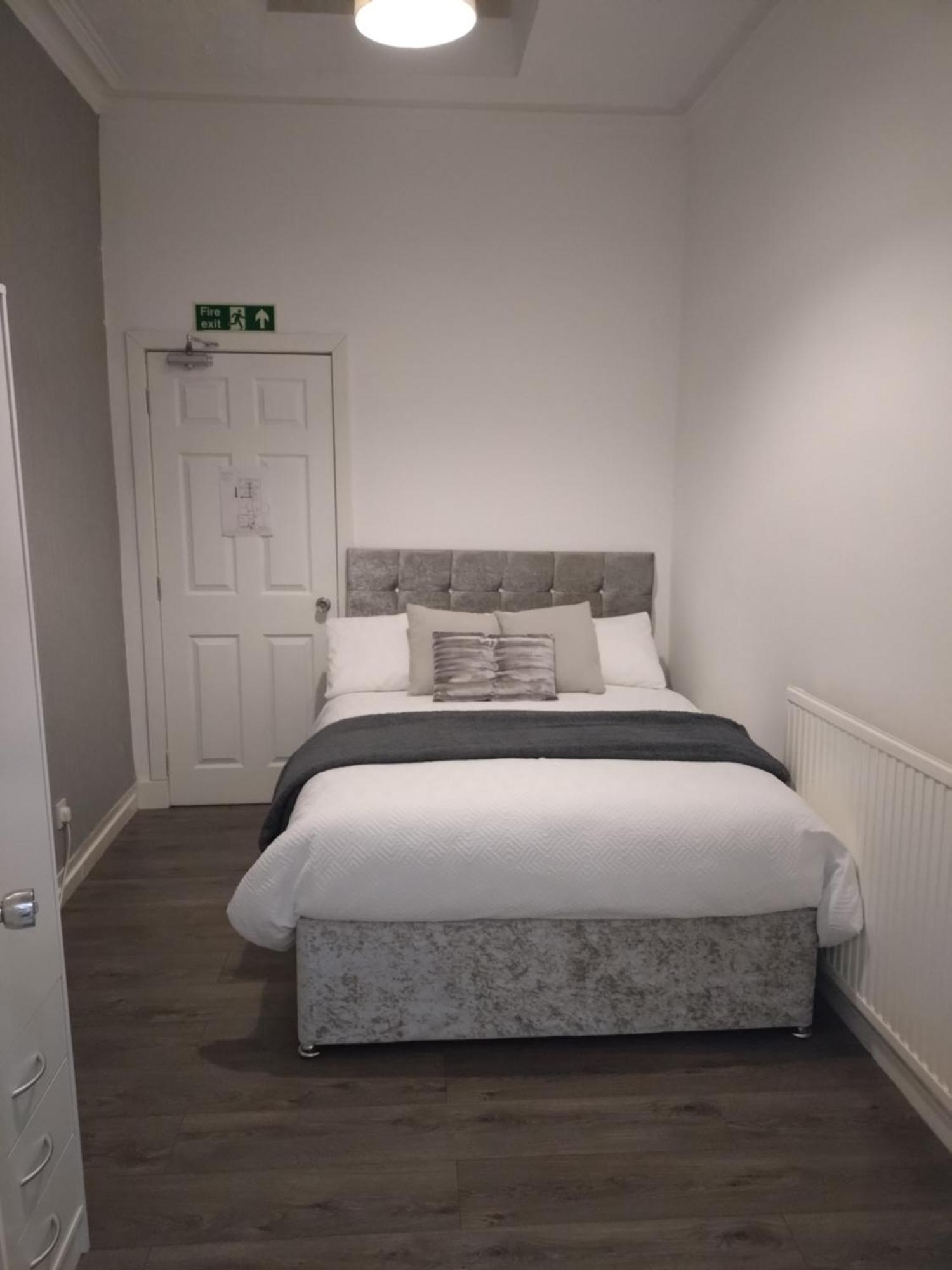 Anchorage Guest House - Also 1 Room Available With Hot Tub,Must Be Booked Separately بالّوتْشْ المظهر الخارجي الصورة