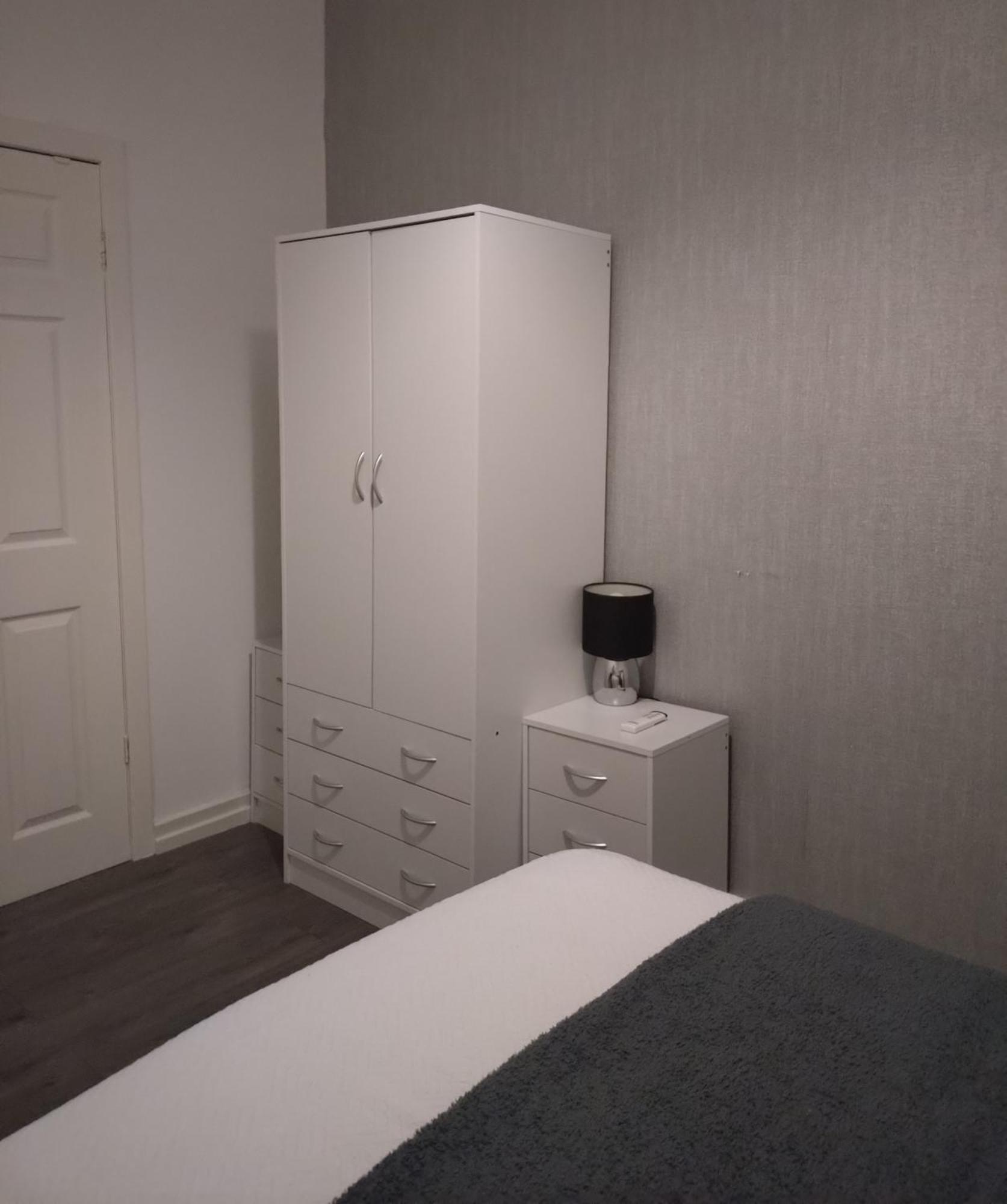 Anchorage Guest House - Also 1 Room Available With Hot Tub,Must Be Booked Separately بالّوتْشْ المظهر الخارجي الصورة